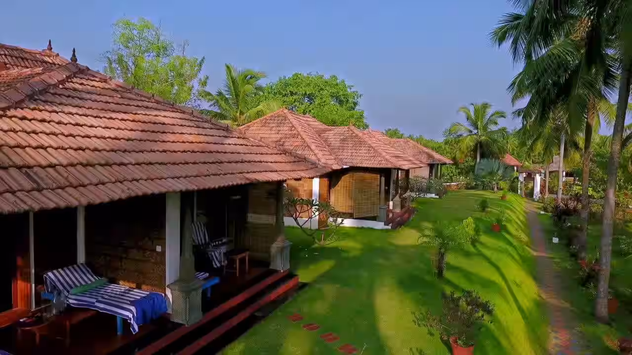 beach resorts near guruvayur